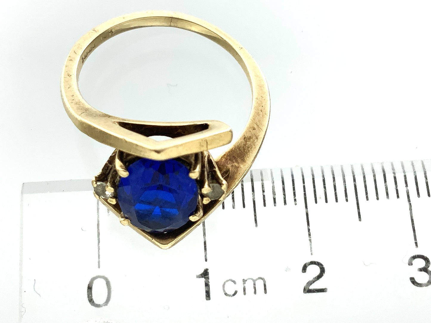 10K Yellow Gold Blue Oval Glass with Clear Glass Accents Band 6.5 Size Ring AU416