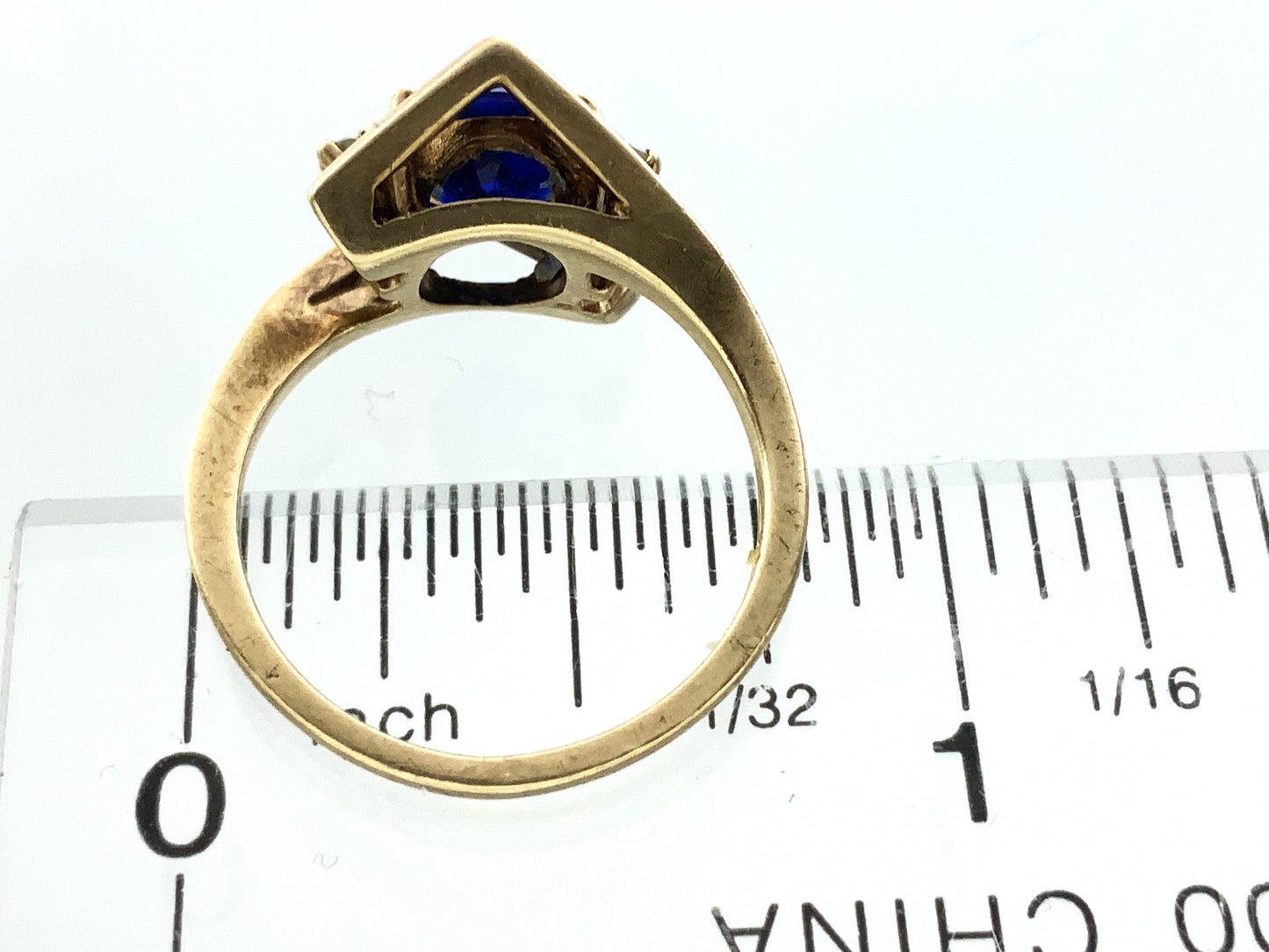 10K Yellow Gold Blue Oval Glass with Clear Glass Accents Band 6.5 Size Ring AU416