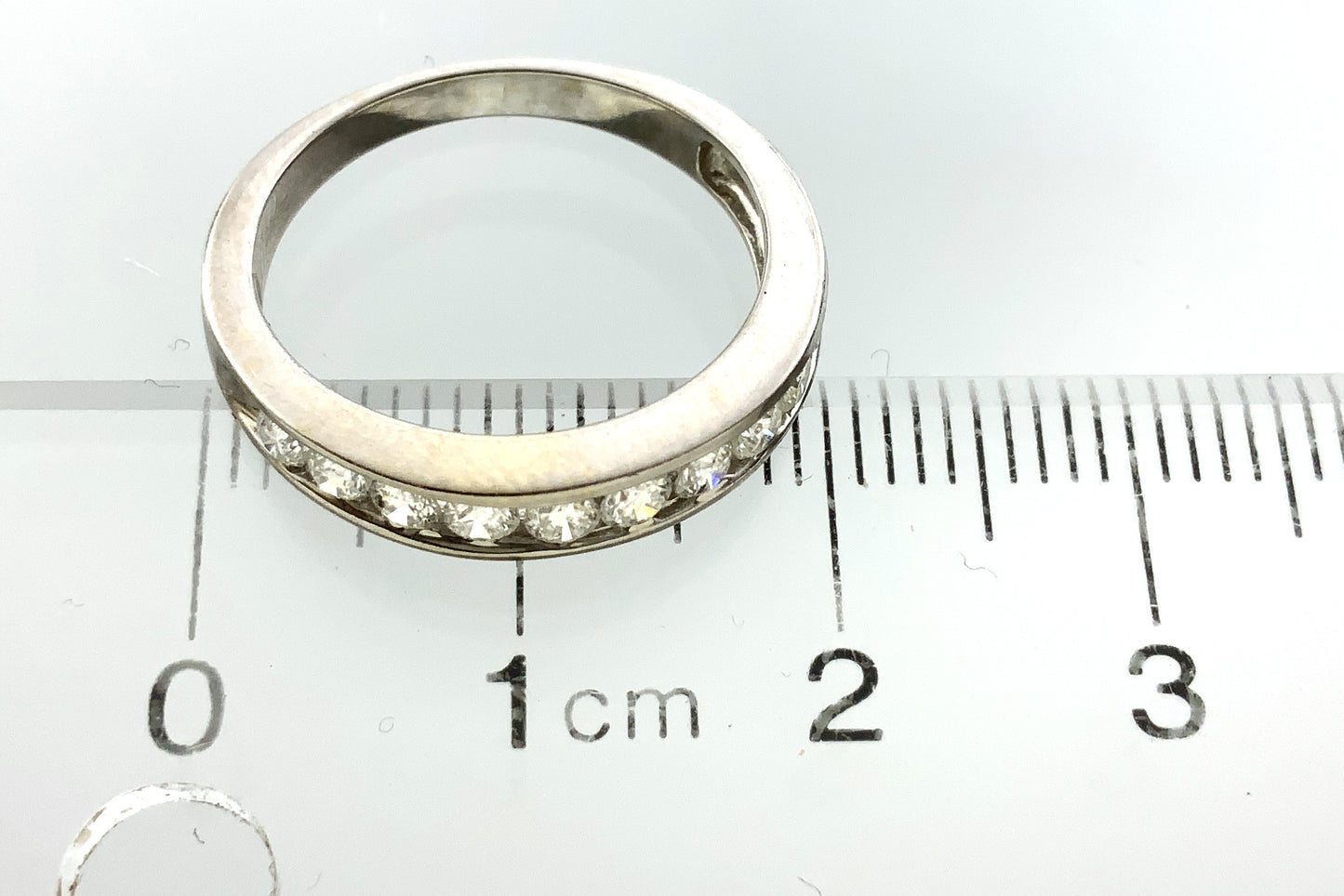 14K White Gold Half Eternity .55 Total Carats 5.25 Size Ring AU417