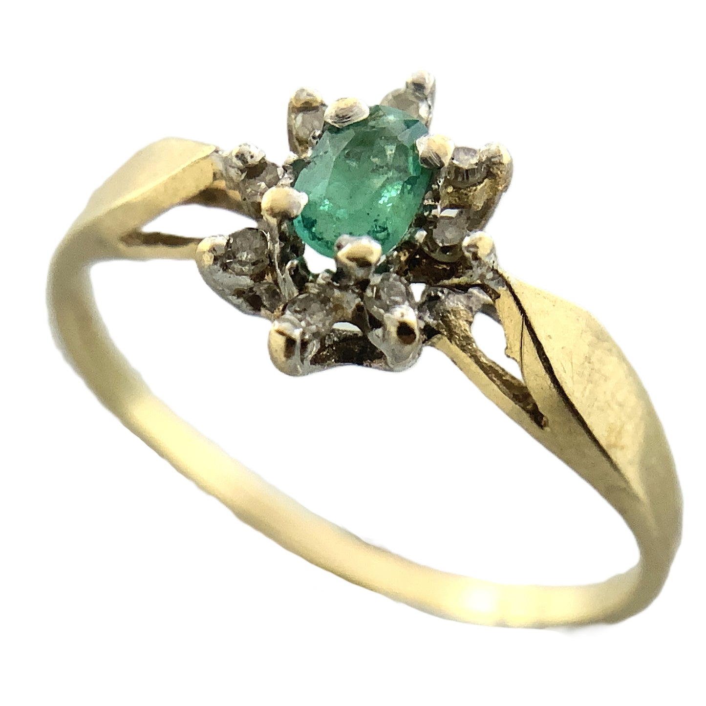 10K Yellow Gold Oval Emerald and Diamond Cluster Halo .08 Total Carats Size 5.5 Ring AU423