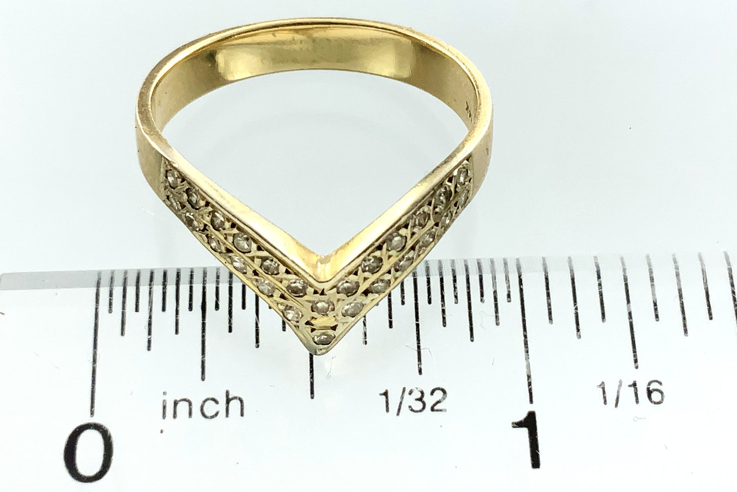 10K Yellow Gold V Shape Chevron Wishbone Diamond .26 Total Carats Size 8.5 Ring AU427