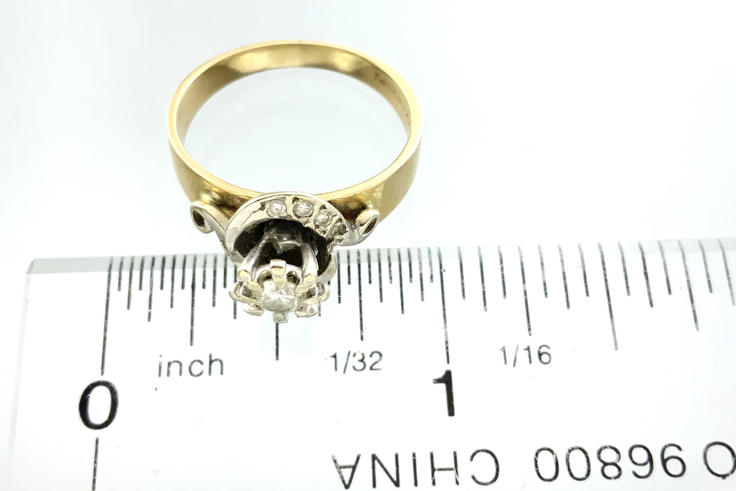 14K Yellow Gold Solitaire Cluster Two Tone Diamond .53 Total Carats Size 7 Ring AU428