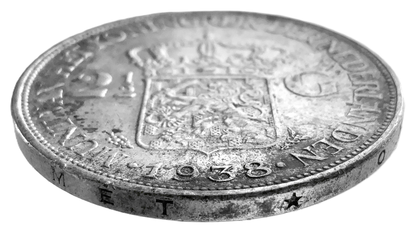.578 ozt 1938 Netherlands Silver 2.5 Gulden